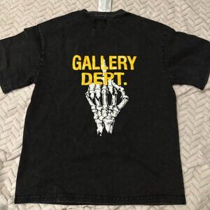 Gallery Dept Skull Middle Finger T Shirt Large